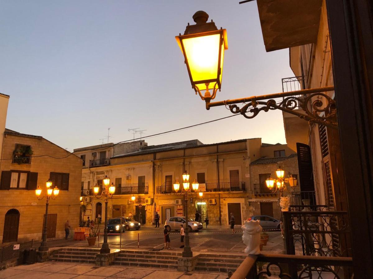 Apartamento Cortile Umberto Racalmuto Exterior foto